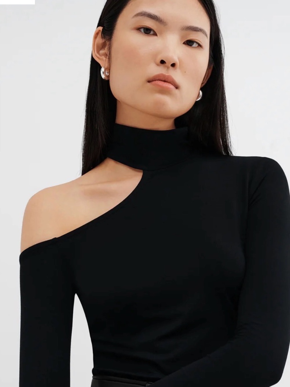 Marcella NYC Black One-Shoulder Cutout Turtleneck Too. NWT